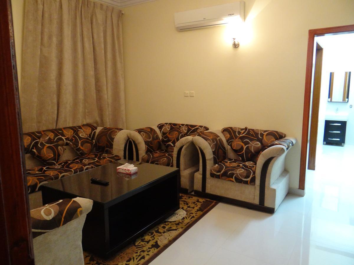 Royal Home Furnished Apartments Wadi Al Dawasir Exterior photo